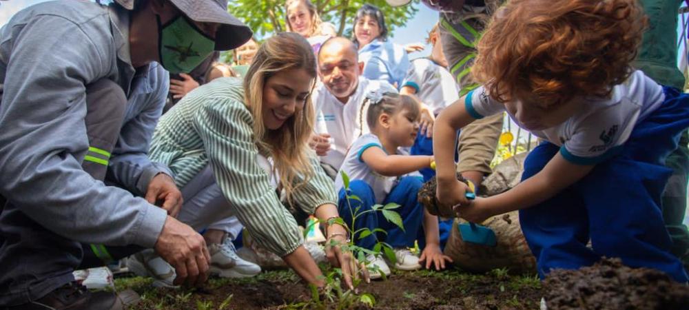 200 niños de Buen Comienzo participaron en jornada de siembra de árboles para conmemorar el Mes del Medio Ambiente